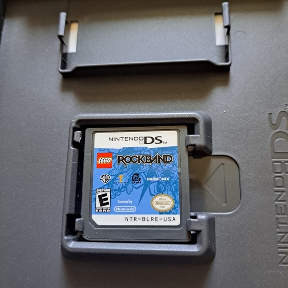 Nintendo DS Lego rockband game and case video game - Picture 5 of 8